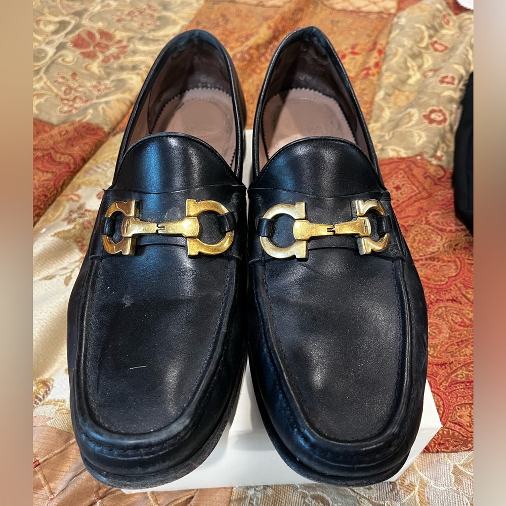 Authentic Ferragamo men’s leather loafers size 9.5